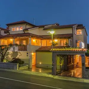 3* Pensionat Casa Nova